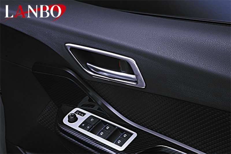 画像2: LANBO インナードアベゼル  C-HR (2)