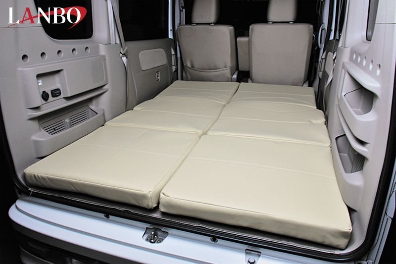 装着色：ベージュ