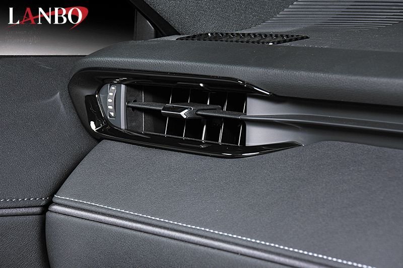 ピアノブラック