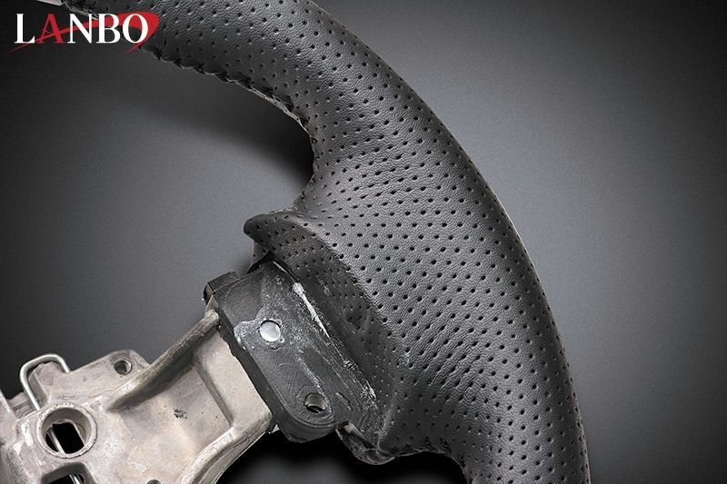 ノーマル:パンチング本革仕様