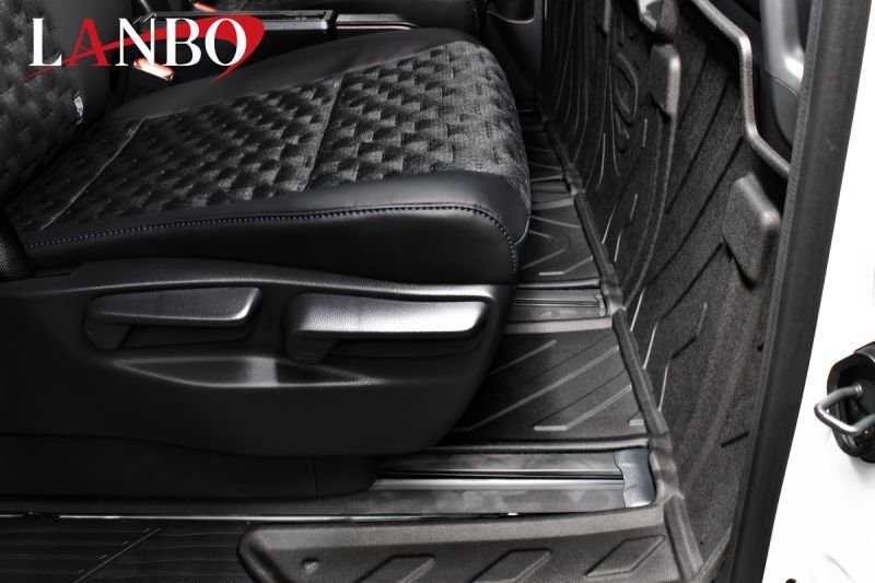 画像3: LANBO 3Dフロアマット ノア&ヴォクシー[90系]　2列目/7人乗り用 (3)