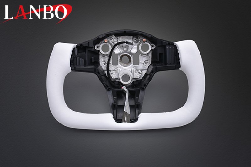 画像1: LANBO ヨークデザイン ステアリング  テスラ model-Y 2021.9- (1)