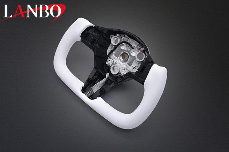 画像4: LANBO ヨークデザイン ステアリング  テスラ model-Y 2021.9- (4)
