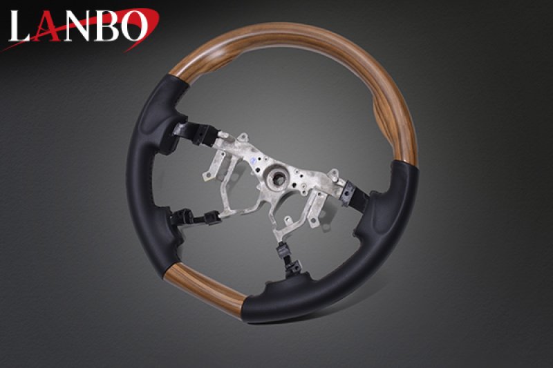 画像9: LANBO オリジナル ステアリング D型ガングリップ［ハイエース 200系4-8型］ (9)