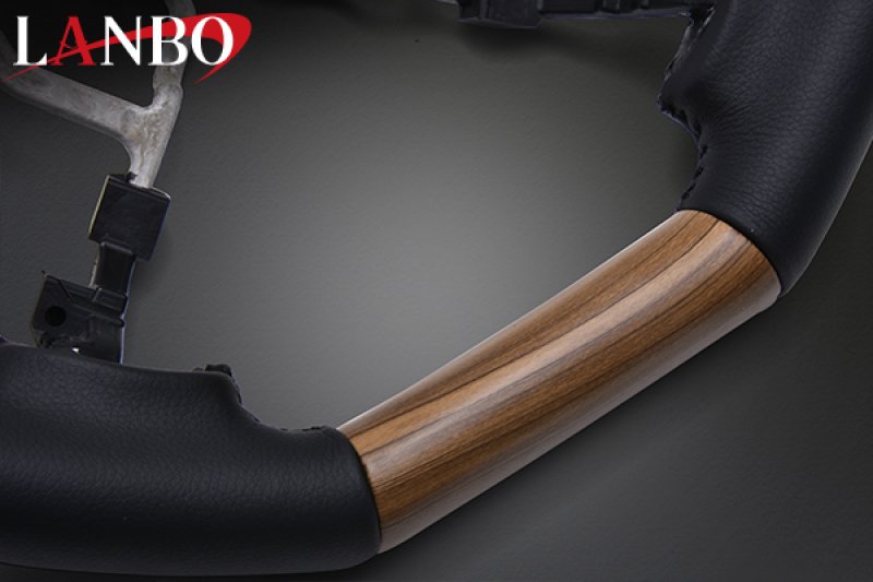 画像12: LANBO オリジナル ステアリング D型ガングリップ［ハイエース 200系4-8型］ (12)