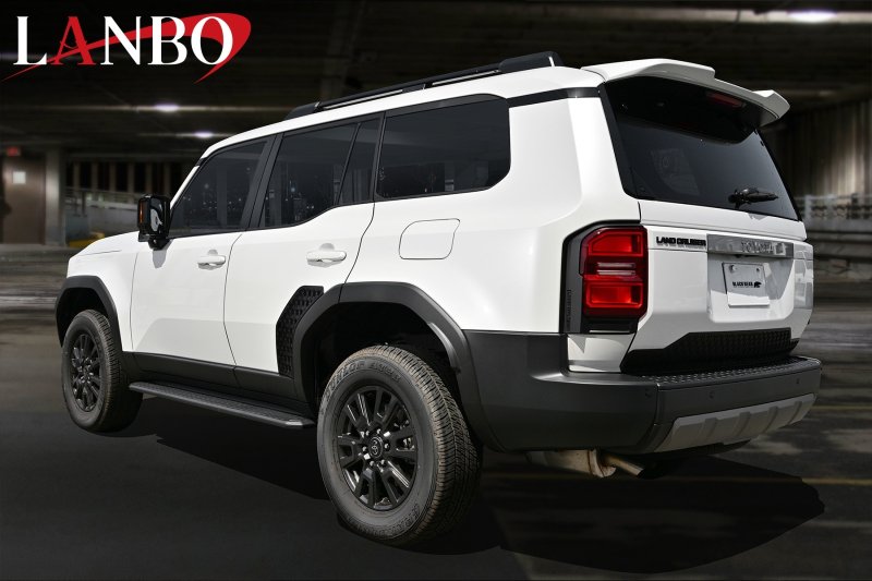 画像4: LANBO リアドアサイドガーニッシュ［ランドクルーザー250　GDJ250W/TRJ250W］ (4)