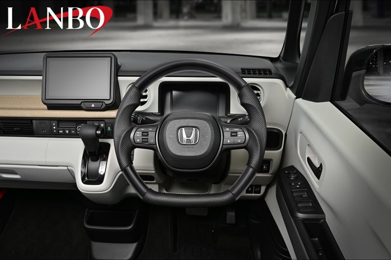 画像3: LANBO オリジナルステアリング ガングリップ［フリード　GT系］ (3)