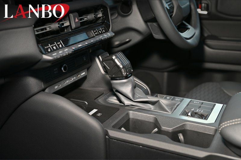画像4: LANBO レクタングル シフトノブ［ランドクルーザー300 /ランドクルーザー250 /ランドクルーザー70再再販モデル］ (4)