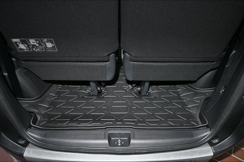 画像3: LANBO 3Dラゲッジマット ［FREED / FREEDe:HEV  GT1-8  6人乗り用］ (3)