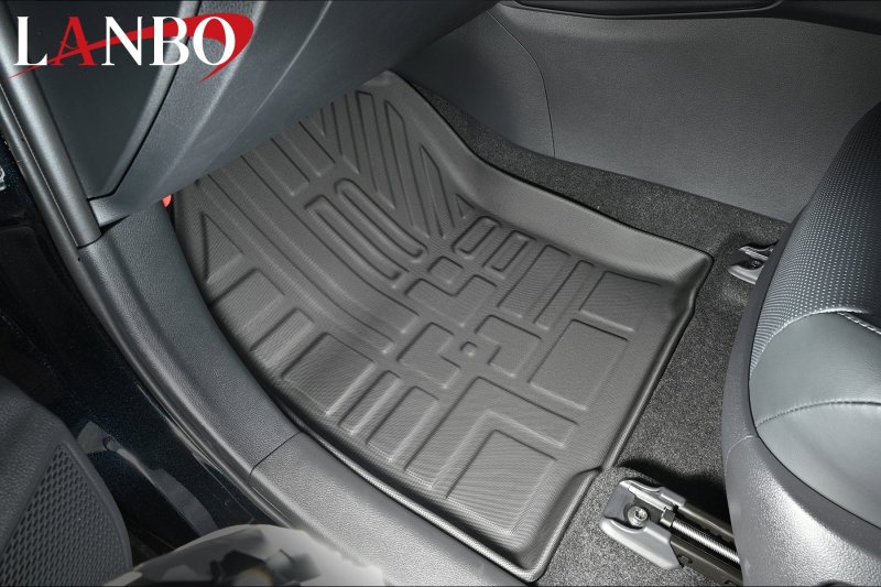 画像3: LANBO 3Dフロアマット 前方席用 ［RAV4 60系］ (3)